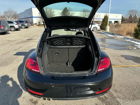 Used 2017 Volkswagen Beetle 1.8T S image 17