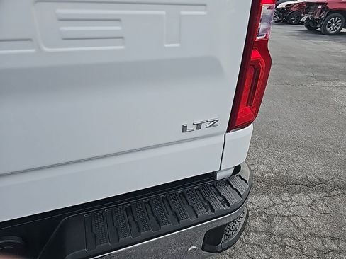 Used 2023 Chevrolet Silverado 1500 LTZ image 8