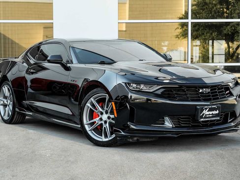 Used 2021 Chevrolet Camaro LT w/ RS Package RWD image 6