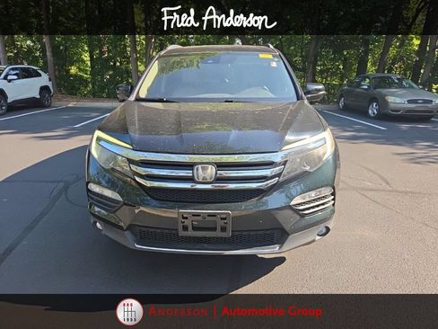 Used 2018 Honda Pilot Touring image 15