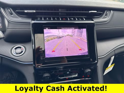 New 2025 Jeep Grand Cherokee Laredo w/ Luxury Tech Group I image 14