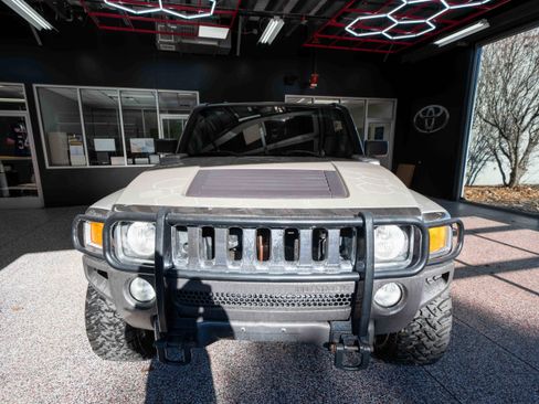 Used 2006 HUMMER H3 image 6