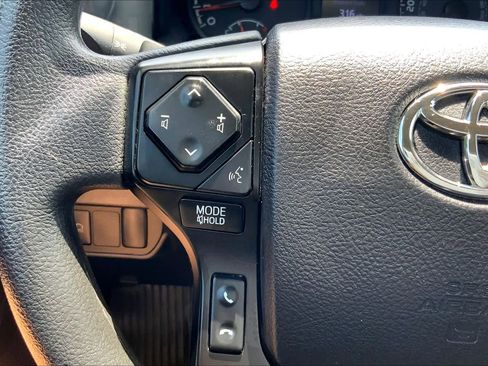 Used 2022 Toyota Tacoma SR w/ SR Convenience Package RWD image 23