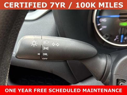 Used 2022 Toyota RAV4 LE AWD/4WD image 26