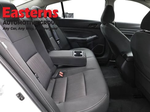 Used 2025 Nissan Altima 2.5 SV FWD image 23
