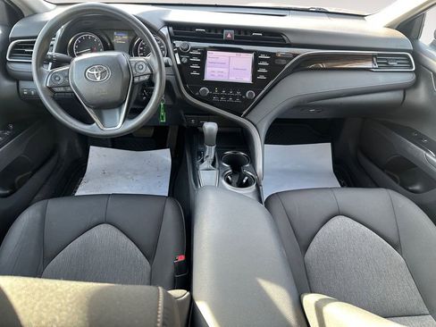 Used 2019 Toyota Camry LE image 19