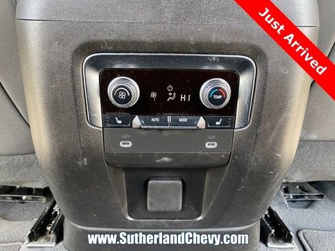 Used 2023 Chevrolet Suburban Premier AWD/4WD image 51