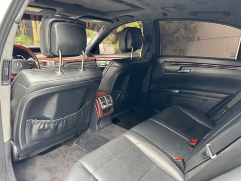 Used 2011 Mercedes-Benz S 63 AMG w/ Driver Assistance Pkg image 5