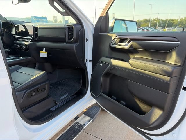 Used 2024 GMC Sierra 1500 SLT w/ SLT Premium Plus Package AWD/4WD image 47