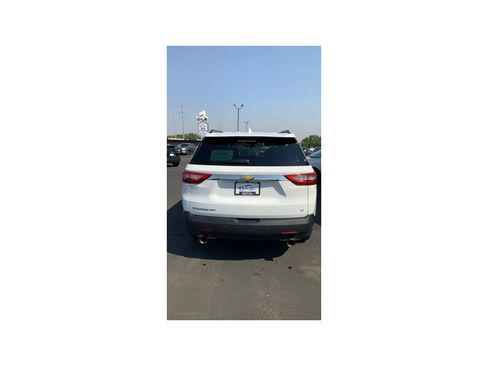 Used 2021 Chevrolet Traverse LT w/ LPO, Floor Liner Package AWD/4WD image 6