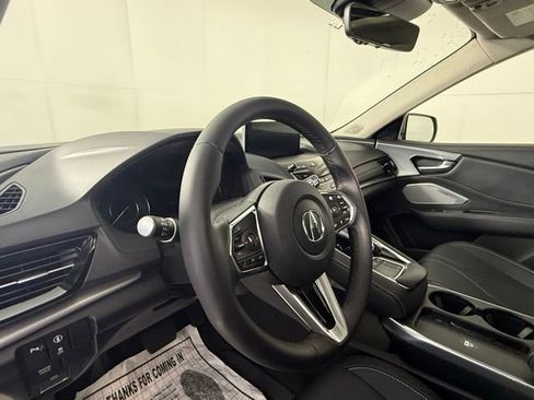 Used 2025 Acura RDX SH-AWD w/ Technology Package image 16