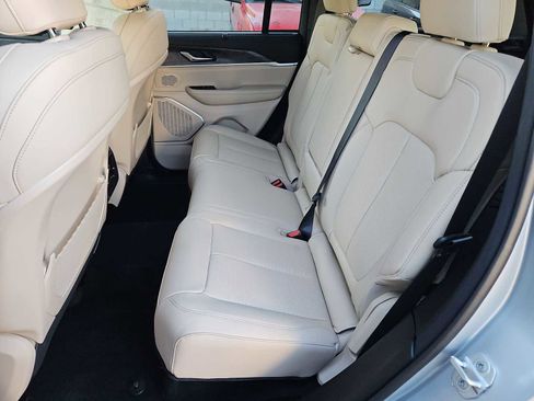 New 2025 Jeep Grand Cherokee Limited 4xe w/ Luxury Tech Group II image 17