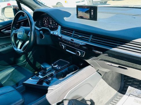 Used 2017 Audi Q7 3.0T Premium Plus image 4