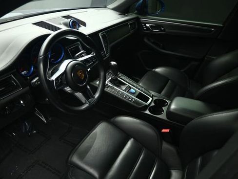 Used 2018 Porsche Macan GTS AWD/4WD image 48