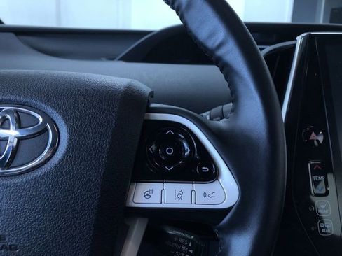 Certified 2019 Toyota Prius Prime Advanced FWD image 27