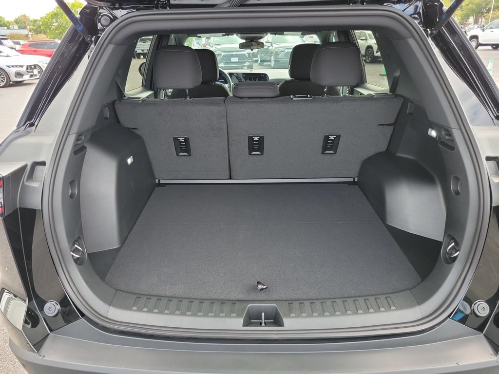 New 2027 Chevrolet Equinox LT FWD image 26