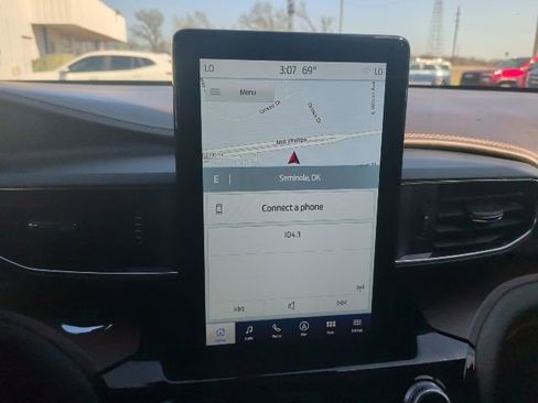 Used 2022 Ford Explorer King Ranch w/ Technology Package image 27