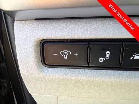 Used 2020 Kia Telluride S FWD image 13