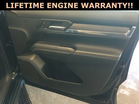 Used 2025 GMC Terrain Elevation image 27