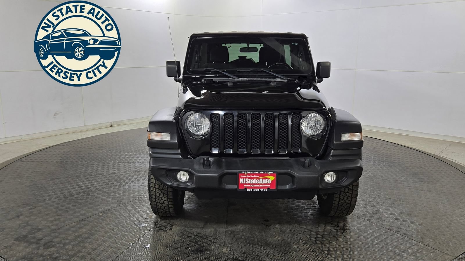 Used 2021 Jeep Wrangler Unlimited Sport AWD/4WD image 2