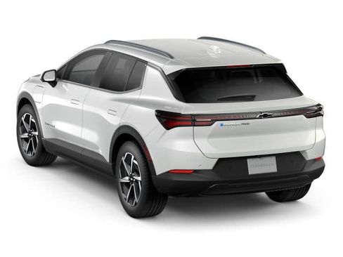 New 2026 Chevrolet Equinox EV LT image 28