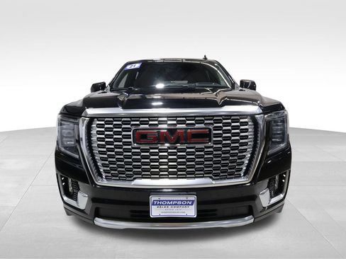 Used 2021 GMC Yukon XL Denali w/ Denali Premium Package AWD/4WD image 7
