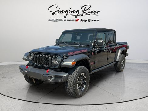 Used 2024 Jeep Gladiator Rubicon w/ Safety Group AWD/4WD image 3