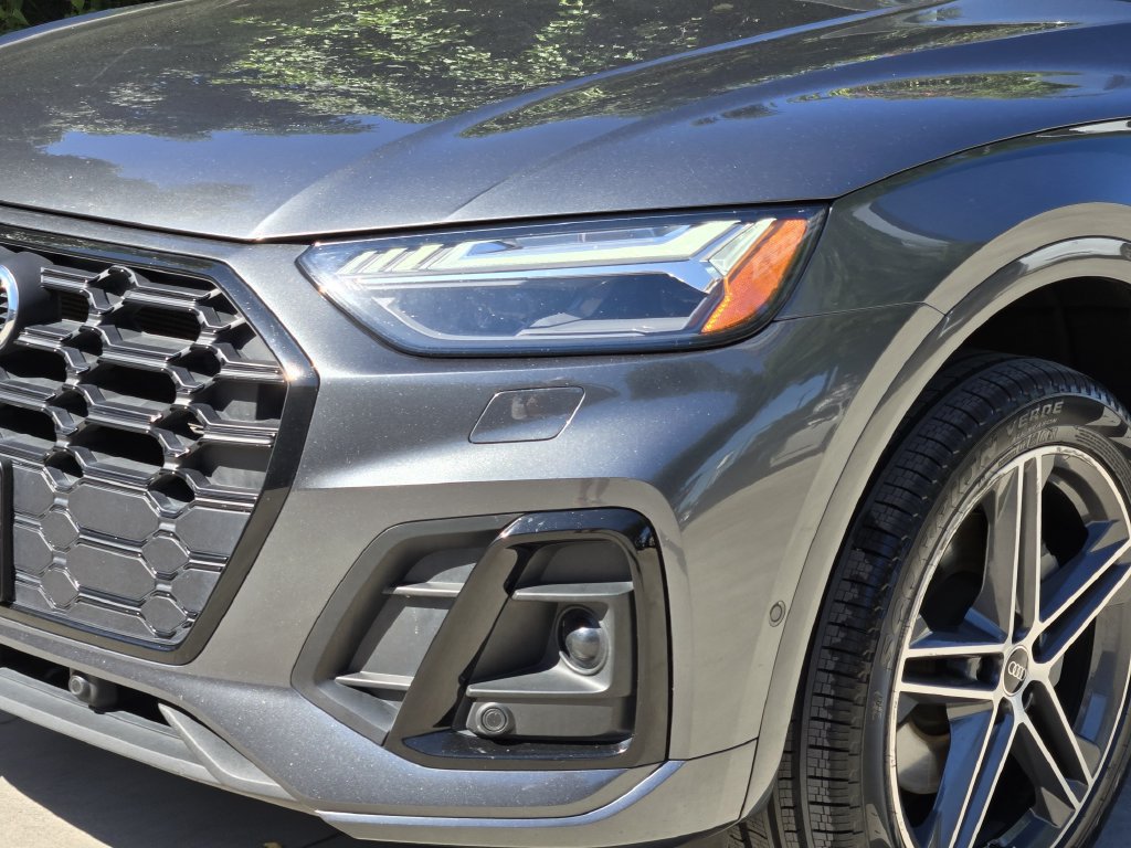 Used 2023 Audi Q5 e Prestige AWD/4WD image 12