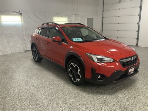 Used 2022 Subaru Crosstrek 2.5i Limited w/ Moonroof Package 1 AWD/4WD image 4