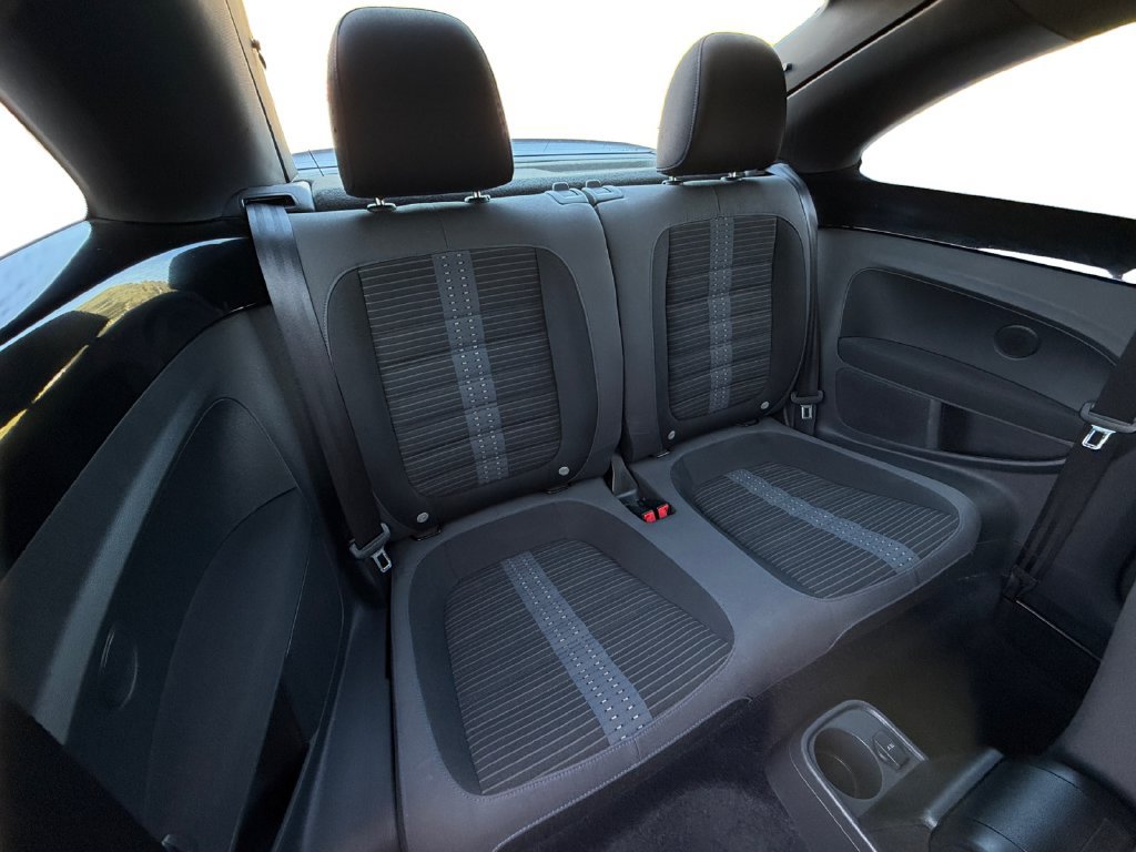Used 2014 Volkswagen Beetle R-Line FWD image 20