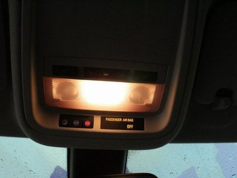 Used 2017 Chevrolet Cruze LT w/ Convenience Package image 19