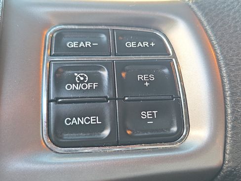 Used 2024 RAM 1500 Classic SLT AWD/4WD image 28