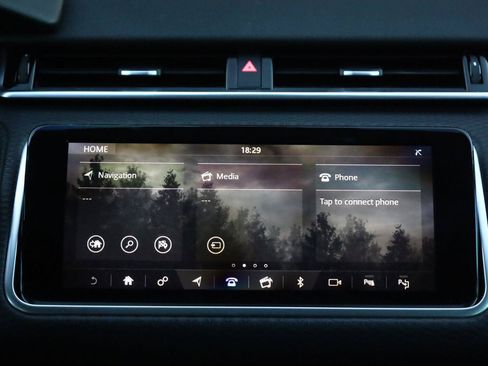 Used 2019 Land Rover Range Rover Velar R-Dynamic SE AWD/4WD image 40