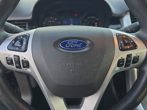 Used 2013 Ford Edge SE image 25