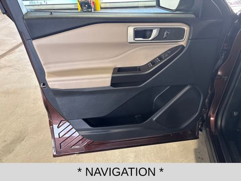 Used 2020 Ford Explorer XLT w/ Equipment Group 202A image 10