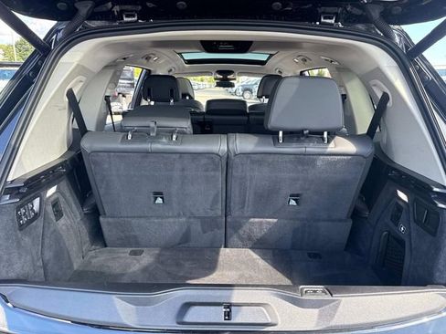 Used 2025 BMW X7 xDrive40i image 8