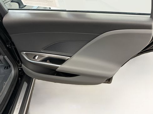 Used 2024 Lucid Air Touring image 33