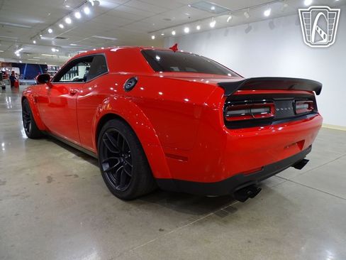 Used 2019 Dodge Challenger SRT Hellcat Redeye image 10