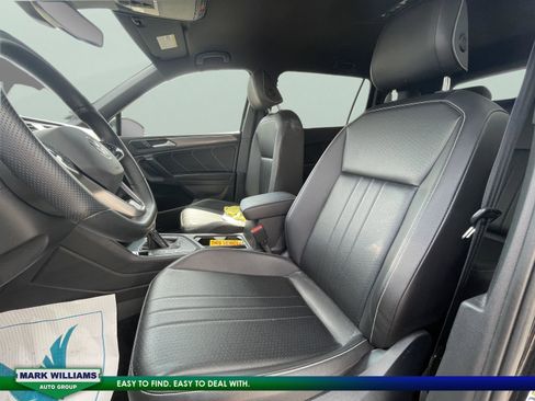 Used 2022 Volkswagen Tiguan SE R-Line image 18