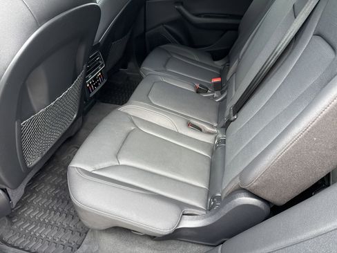 Used 2021 Audi Q8 Prestige image 16