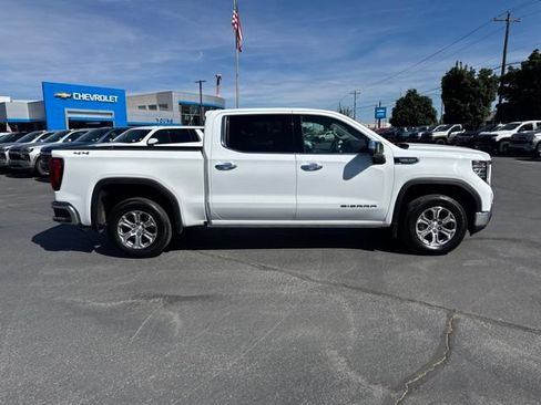 Used 2025 GMC Sierra 1500 SLT AWD/4WD image 8