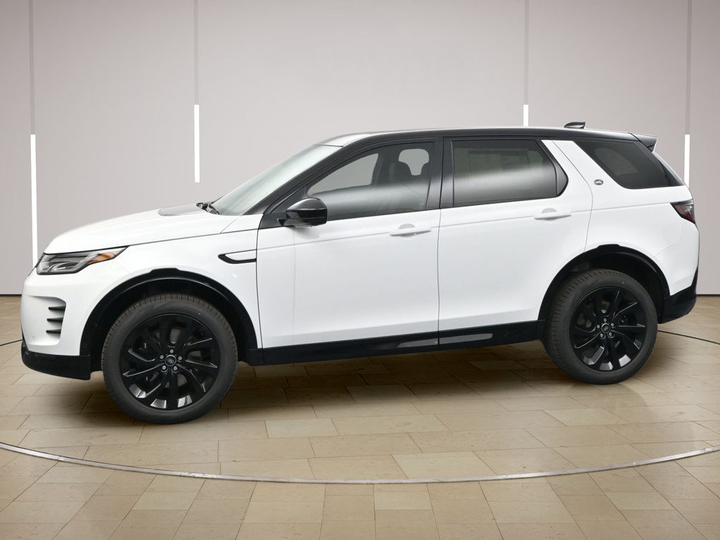 Used 2025 Land Rover Discovery Sport Dynamic SE AWD/4WD image 2