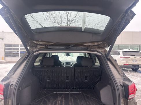 Used 2023 Chevrolet Equinox LT AWD/4WD image 13