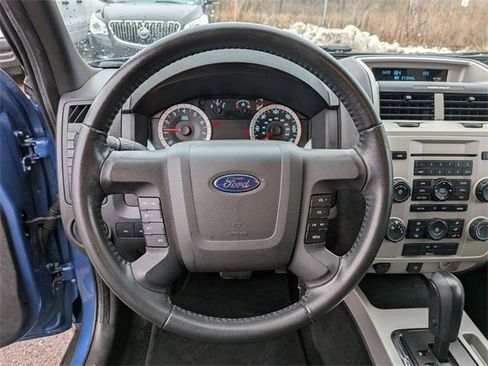 Used 2010 Ford Escape XLT image 17