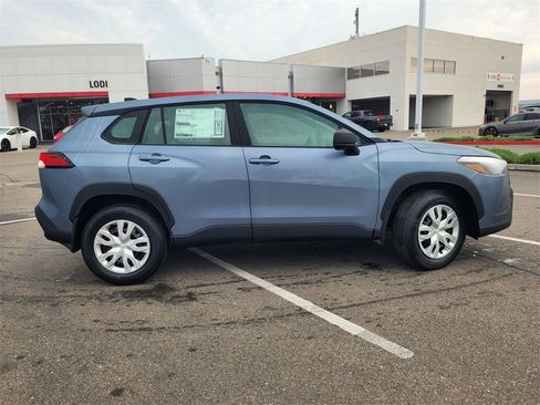 New 2026 Toyota Corolla Cross L image 4