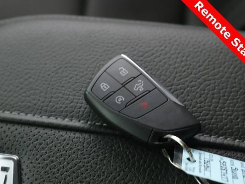 Used 2025 GMC Sierra 2500 Denali image 3