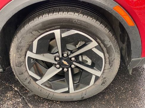 Used 2025 Chevrolet Equinox EV LT image 21