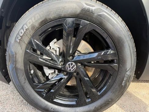 New 2026 Volkswagen Atlas Cross Sport SEL R-Line AWD/4WD image 24