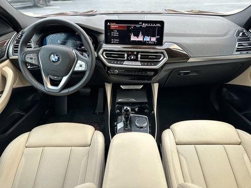Used 2025 BMW X4 xDrive30i image 19