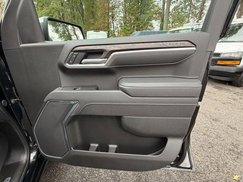 Certified 2025 GMC Sierra 1500 SLT image 62